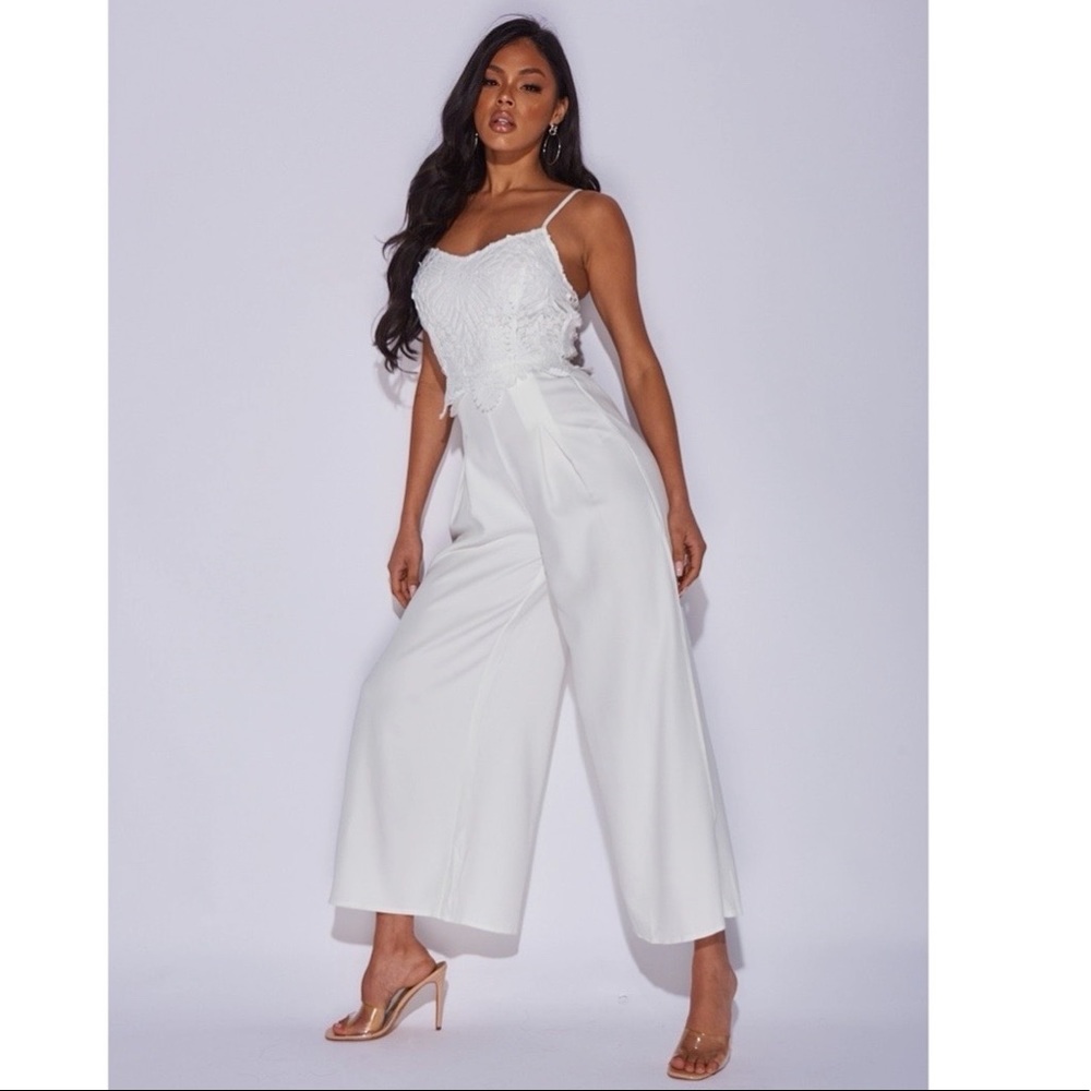 White Lace Sleeveless V-Neck Side Slit Wide Leg Jumpsuit Playsuit - Picture 2 of 15